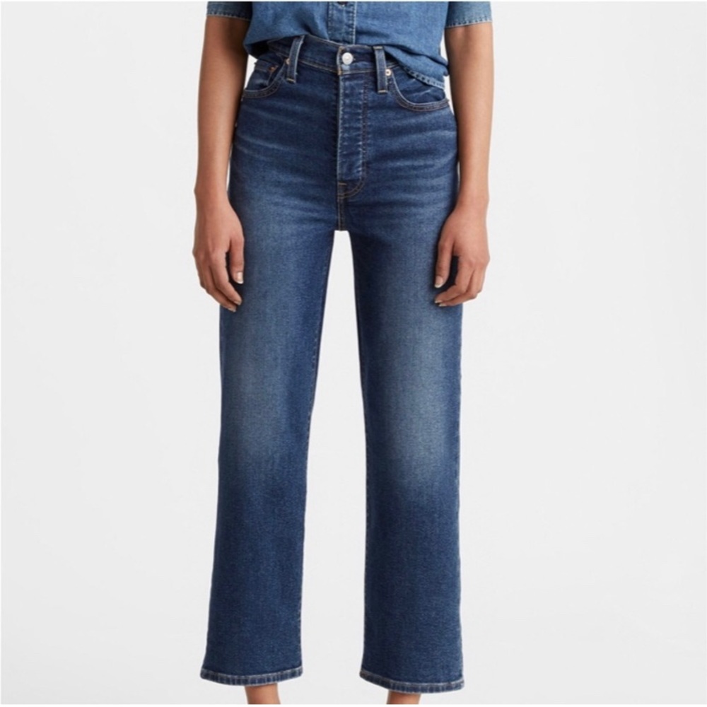 Levi’s Ribcage Straight Ankle Jeans